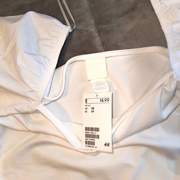 NWT H&M white top size xs - Picture 2 of 2